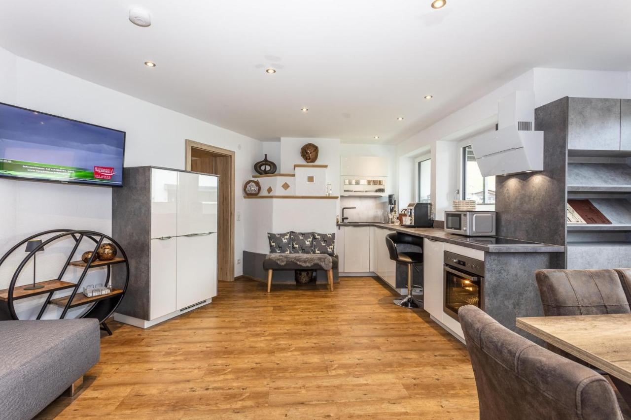 Ferienwohnung Katharina ฮอลเลอร์บาค อิม พินซ์เกา ภายนอก รูปภาพ